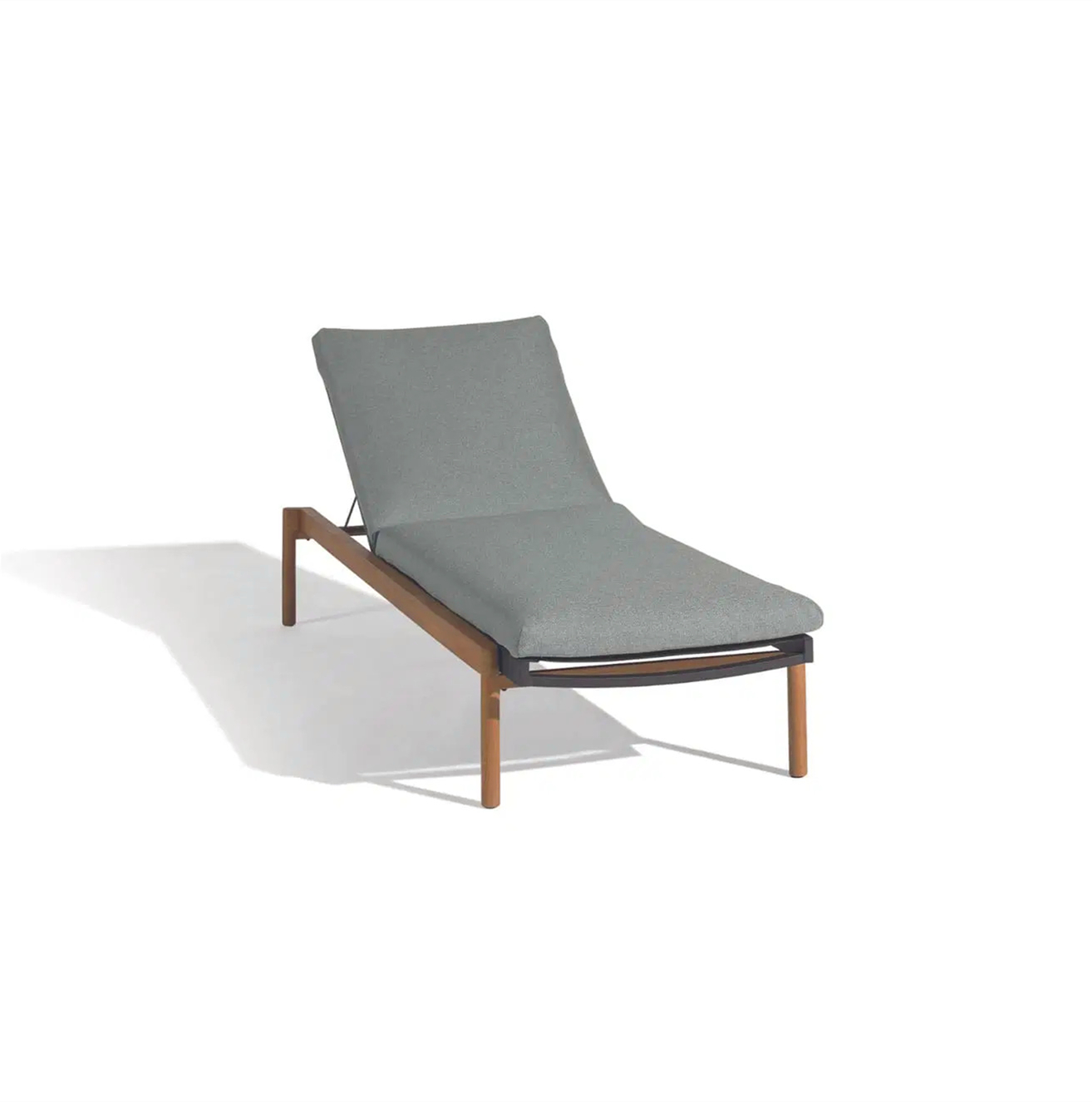 High Quality Patio Furniture Sunbed Teak Wood Sun Lounger with Cushion