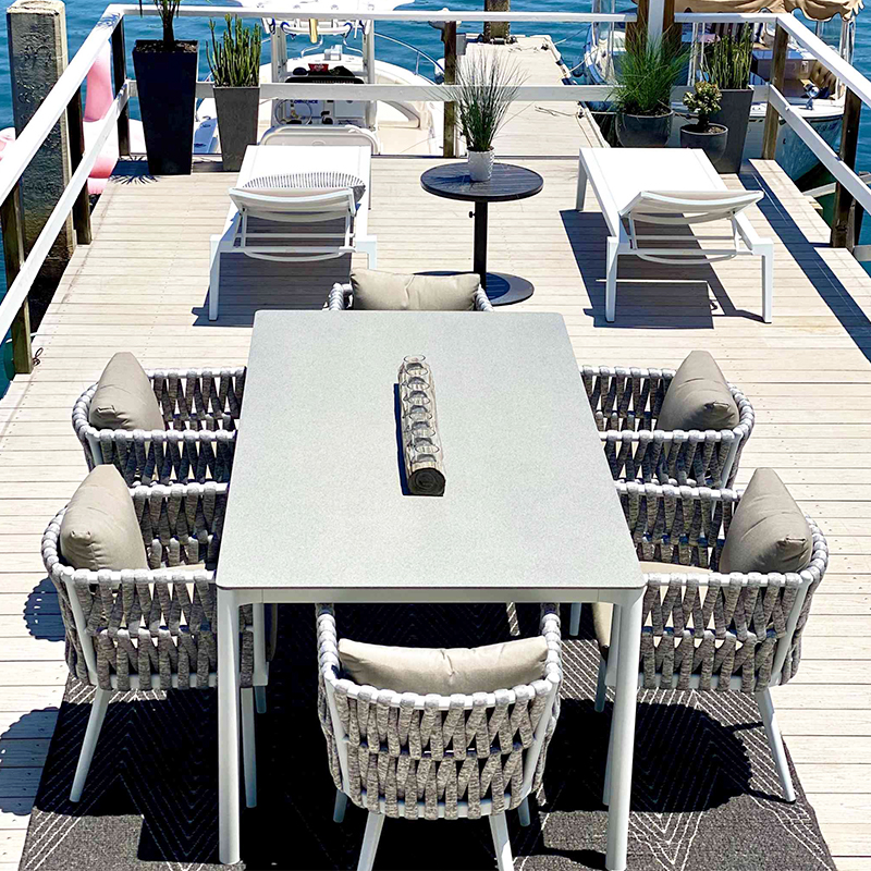 Luxury Aluminum Outdoor Furniture Rope Dining Table And Chairs Set