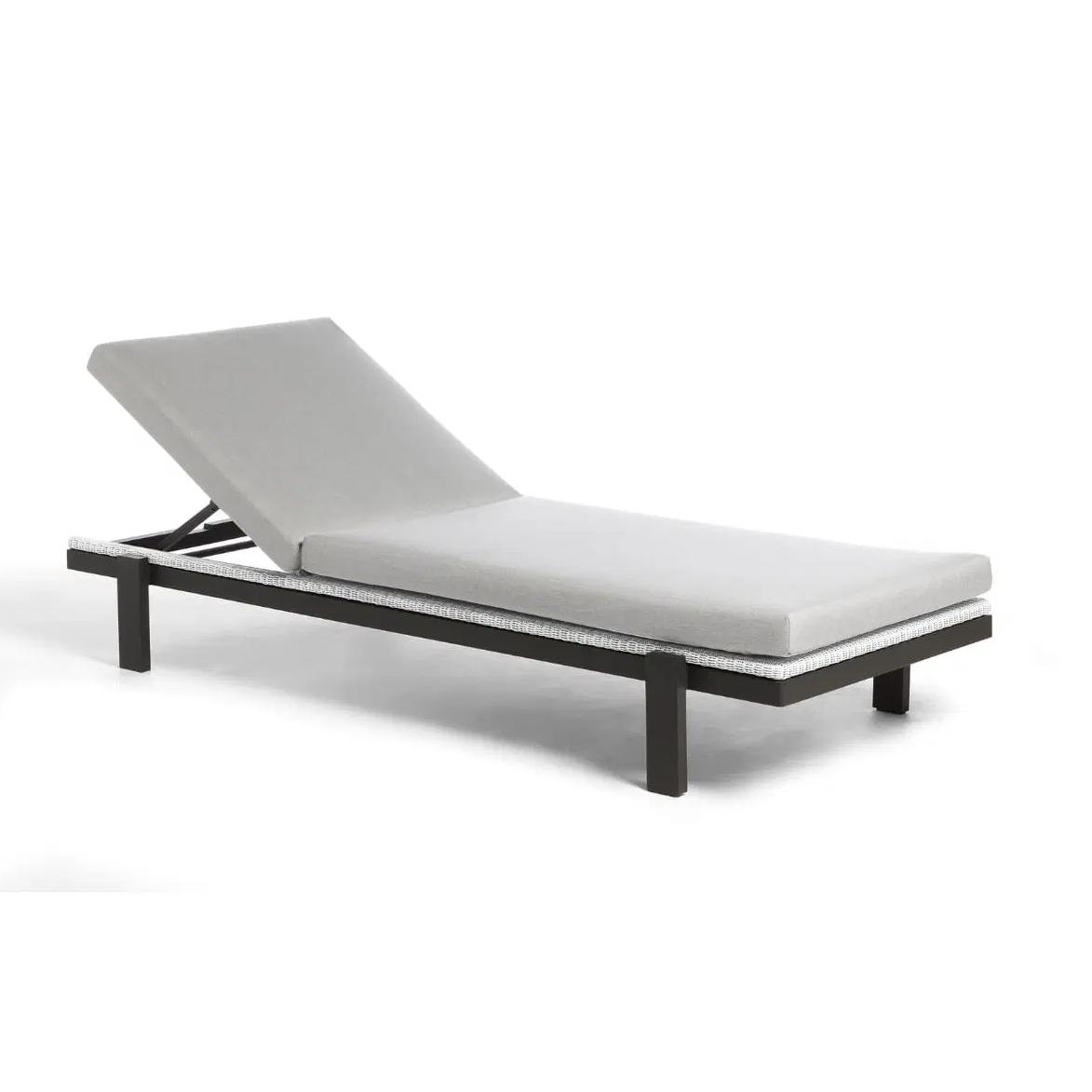 Commercial Outdoor Patio Furniture Rope Woven Beach Sun Lounger for Hotel