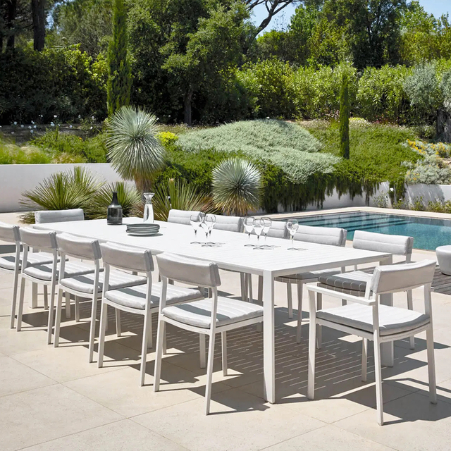 Classical Outdoor Garden Furniture Dining Table And Rope Chairs Set 